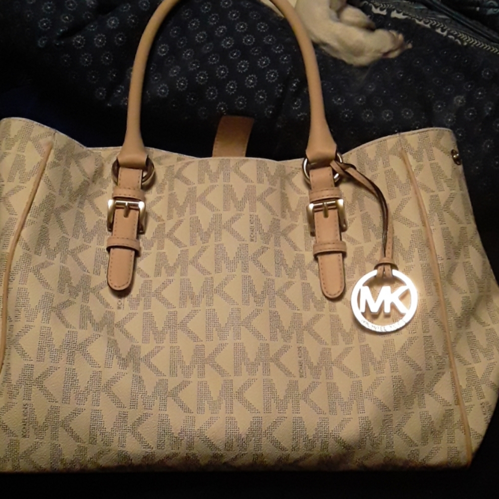 Michael Kors bag